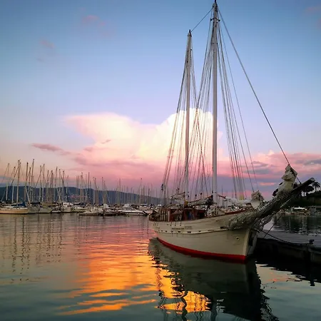 La Brezza Marina Apartament Fezzano (Liguria)