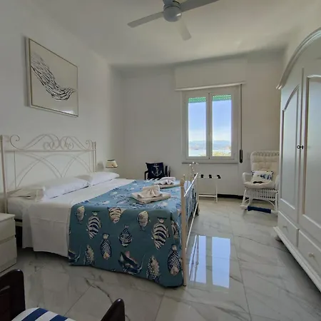 Апартаменты La Brezza Marina *